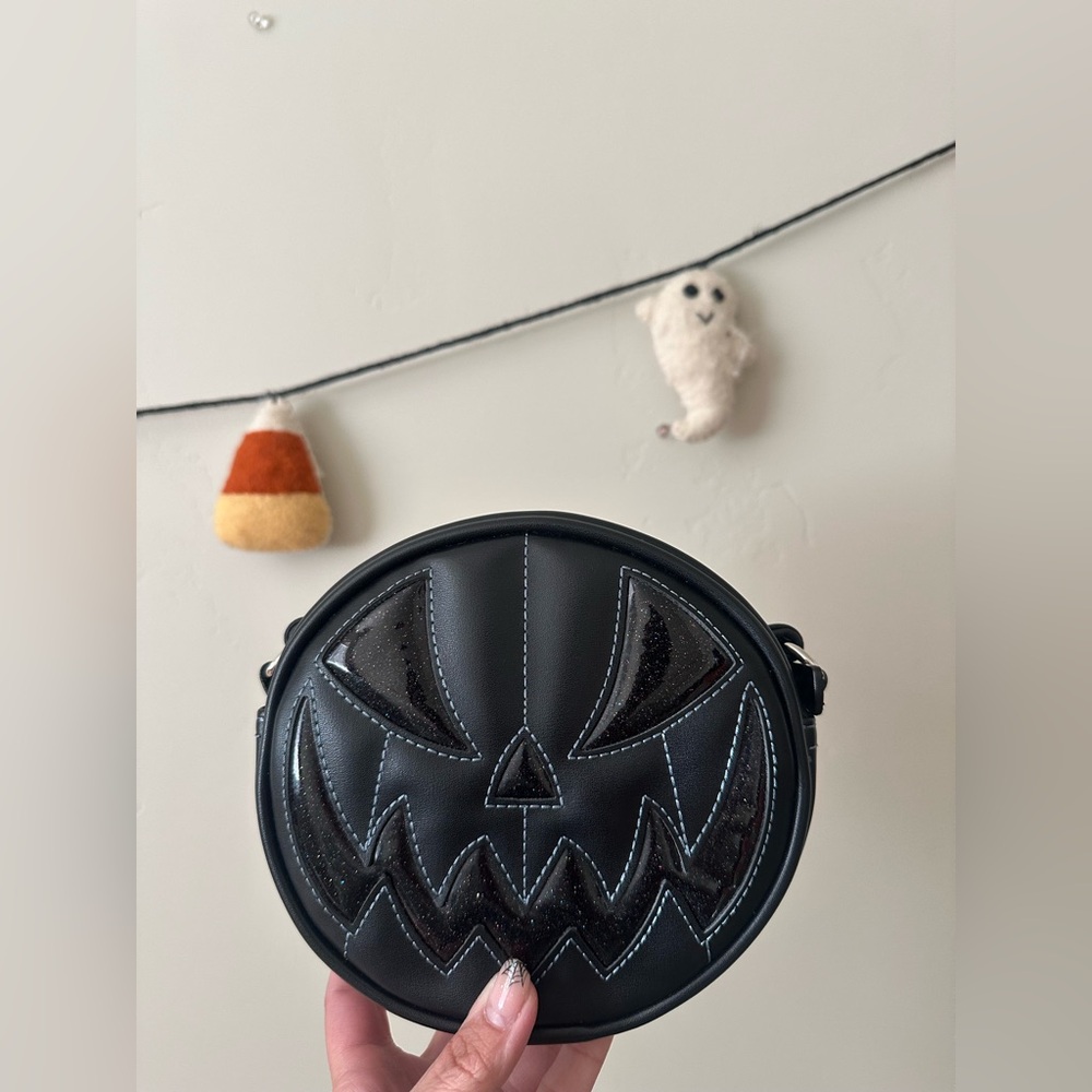 Mini Love Pain & Stitches Pumpkin Kult Bag
